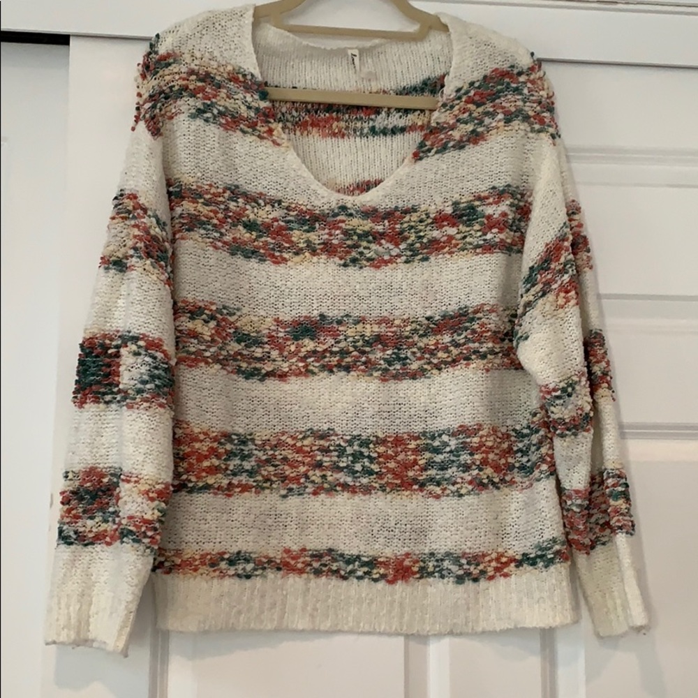 Cream multi color stripe sweater sz med